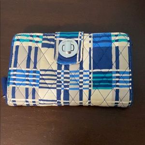 Vera Bradley turnlock wallet